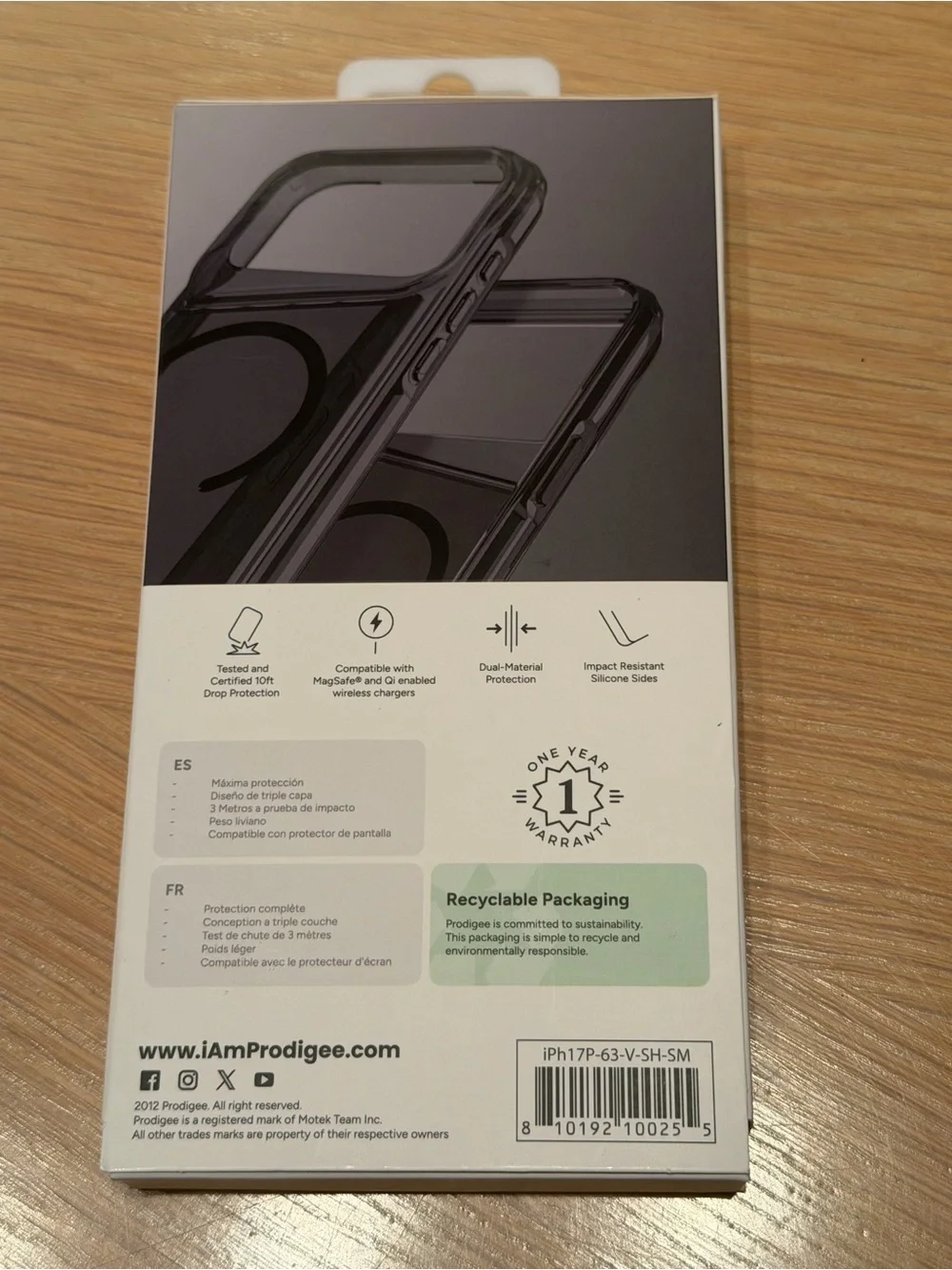 Prodigee SuperHero iPhone 17 6.3